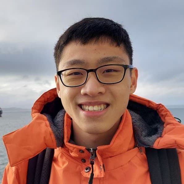 Jun Xing facing the camera. Jun Xing's profile picture